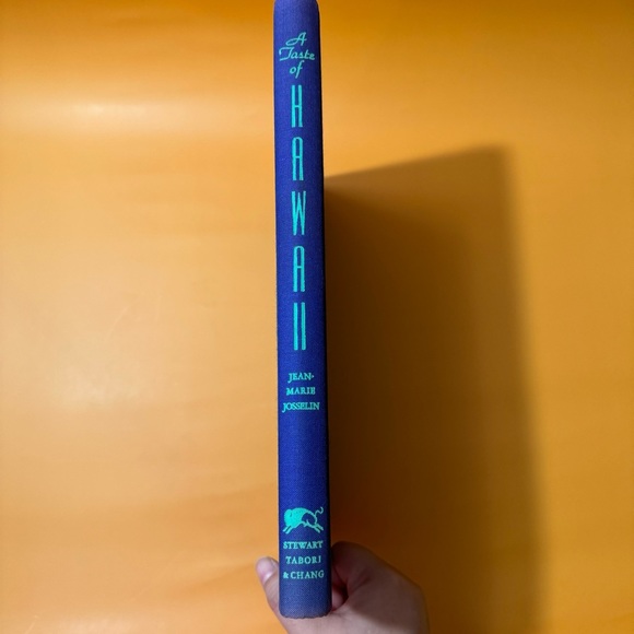 A Taste of Hawaii: New Cooking from the Crossroads of the Pacific Book - Picture 9 of 11